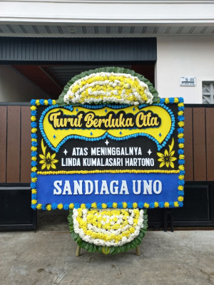 Papan Bunga Duka di Montong Gamang